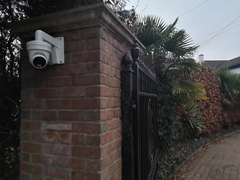 Barton-le-Clay security view 4