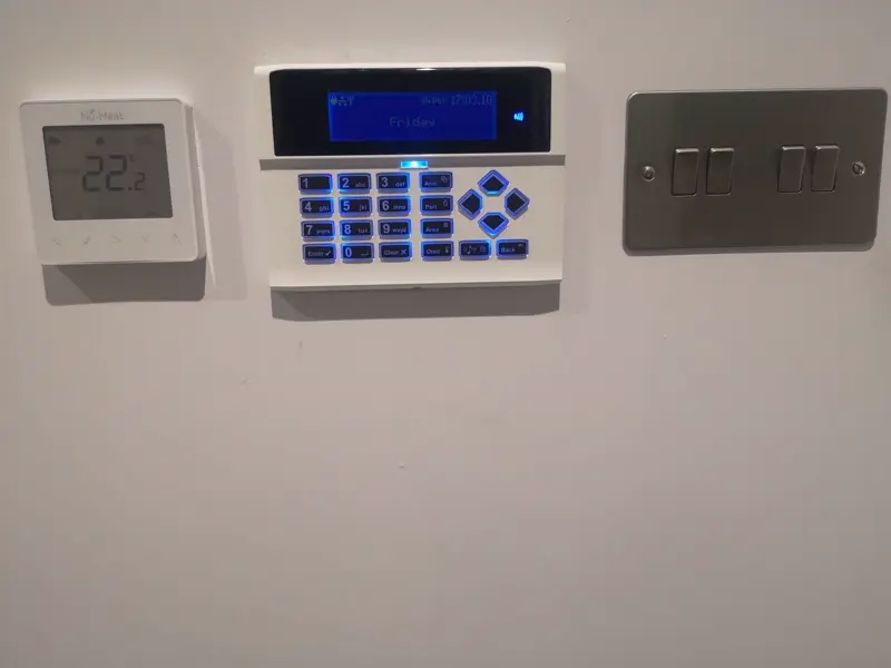 Intruder alarm home Kimpton