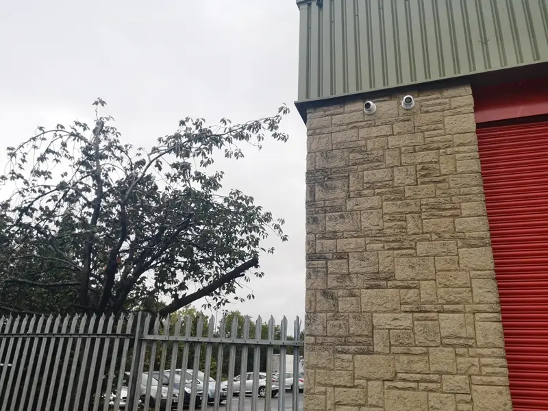 Car supermarket CCTV Luton
